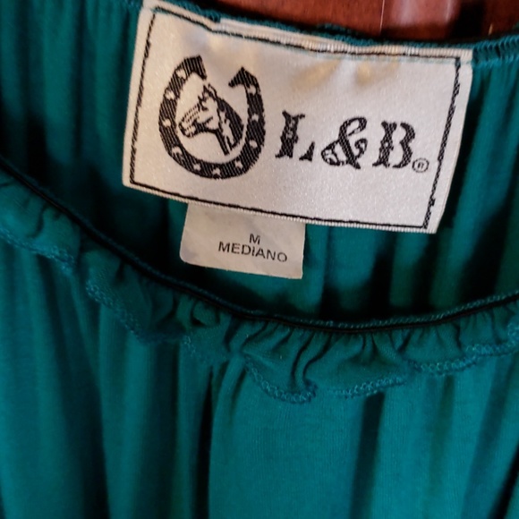 Beautiful batwing off shoulder boho top - Picture 3 of 4